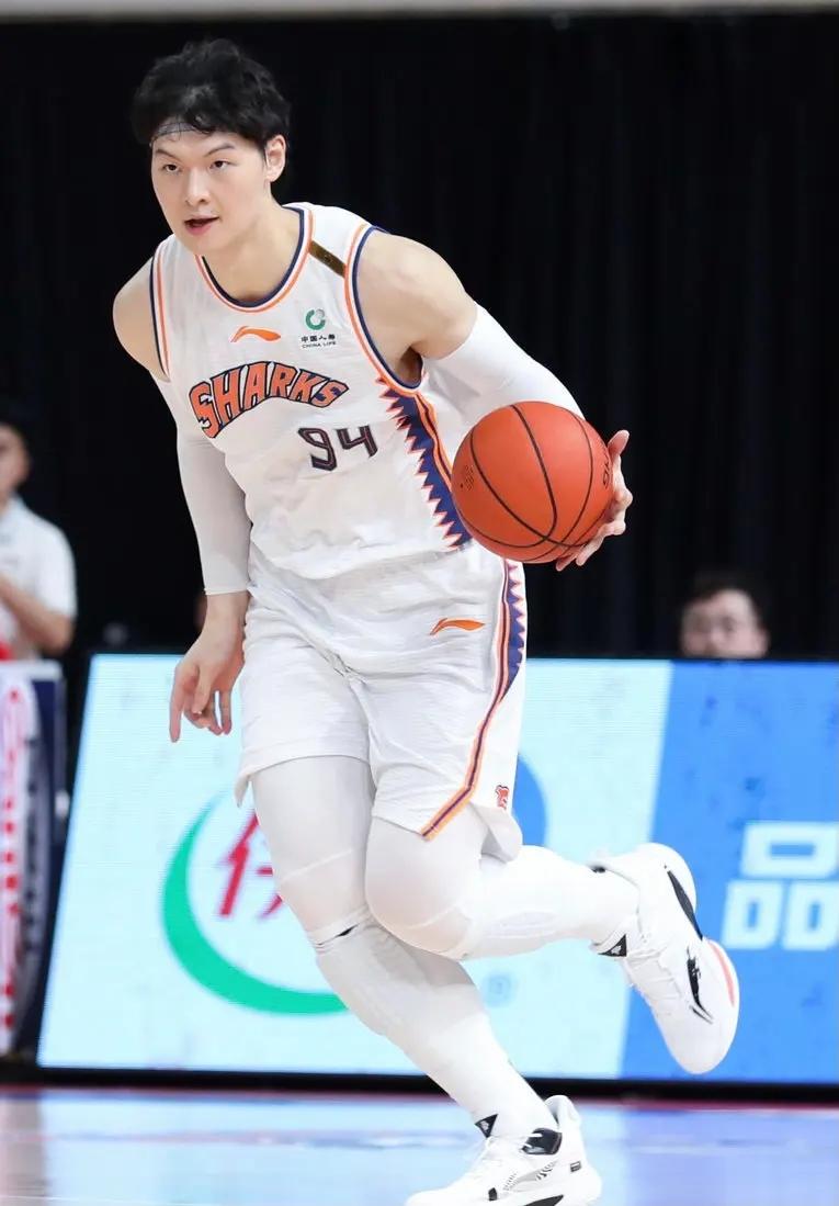 包含青岛队鏖战辽宁队,王哲林状态火热的词条 包含青岛队鏖战辽宁队,王哲林状态火热的词条