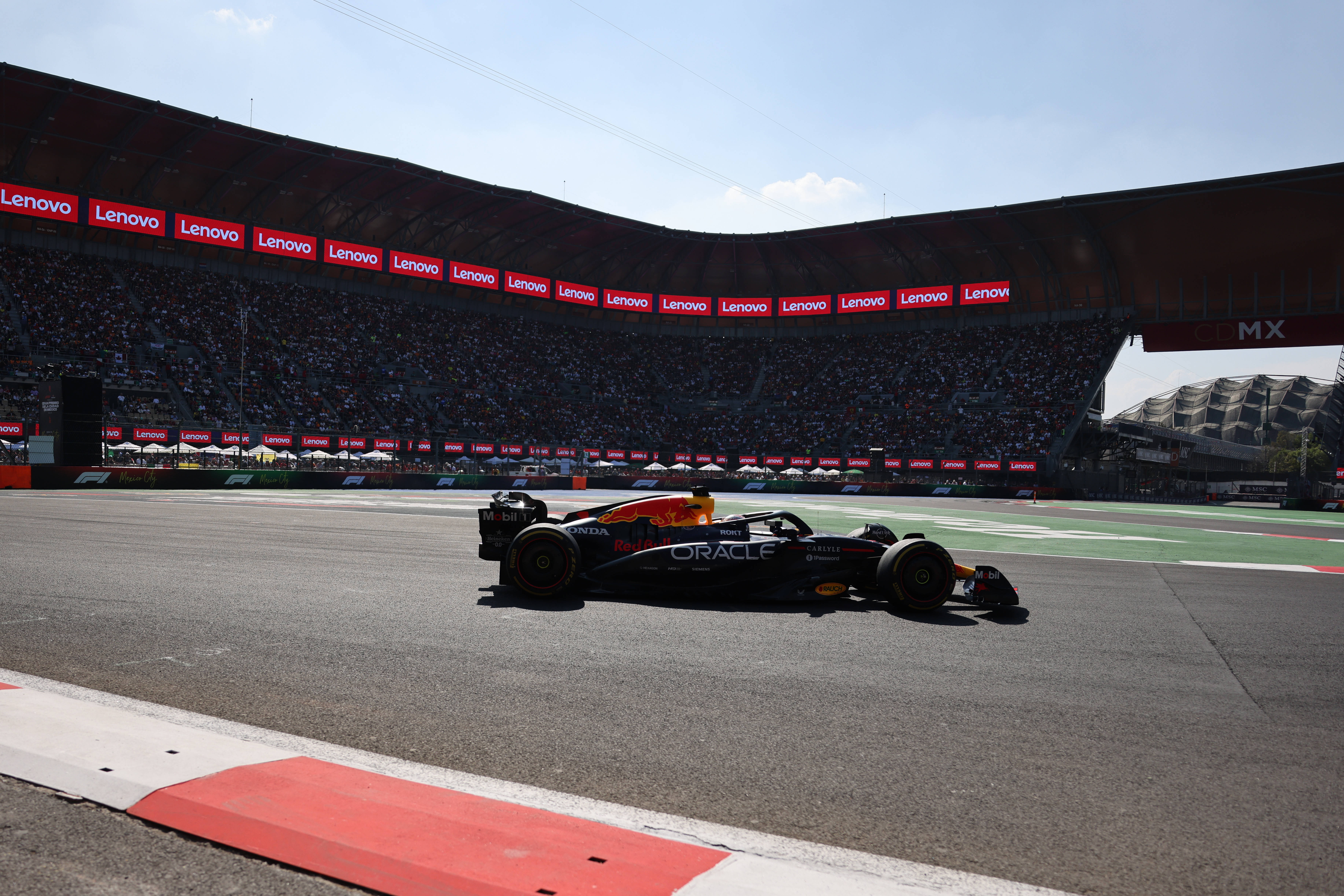 红牛二队完胜索伯车队，诺里斯扛起全队