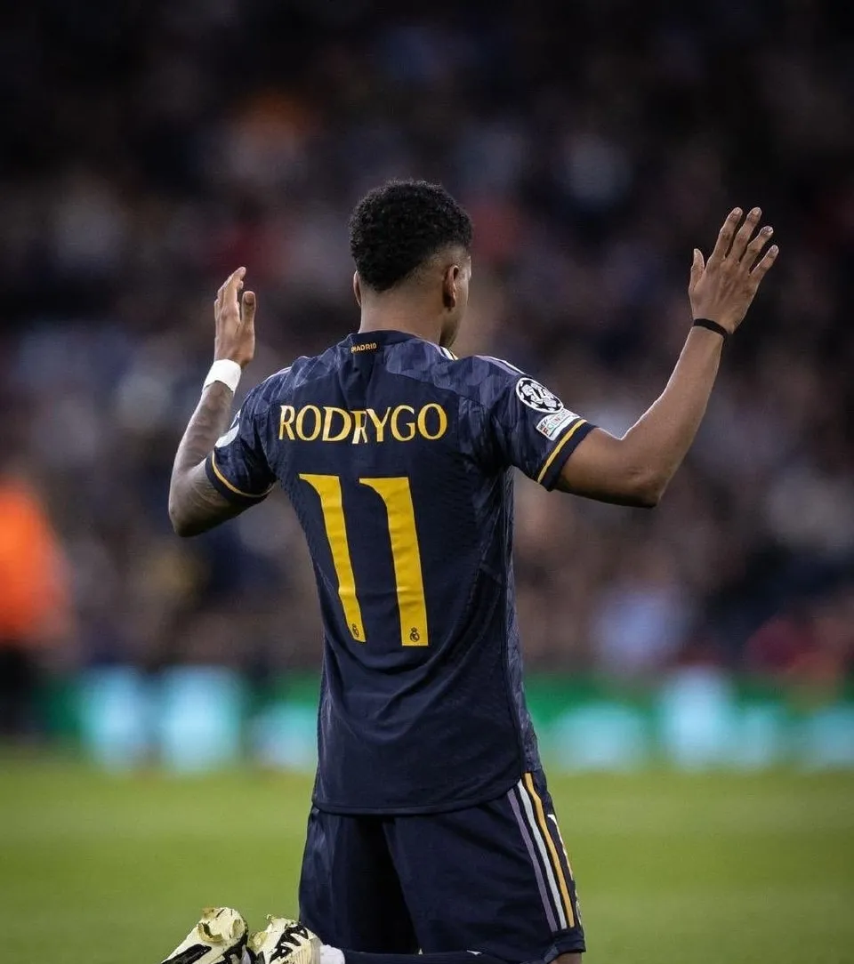 巴黎绝杀皇马，蒂亚戈惊艳四座