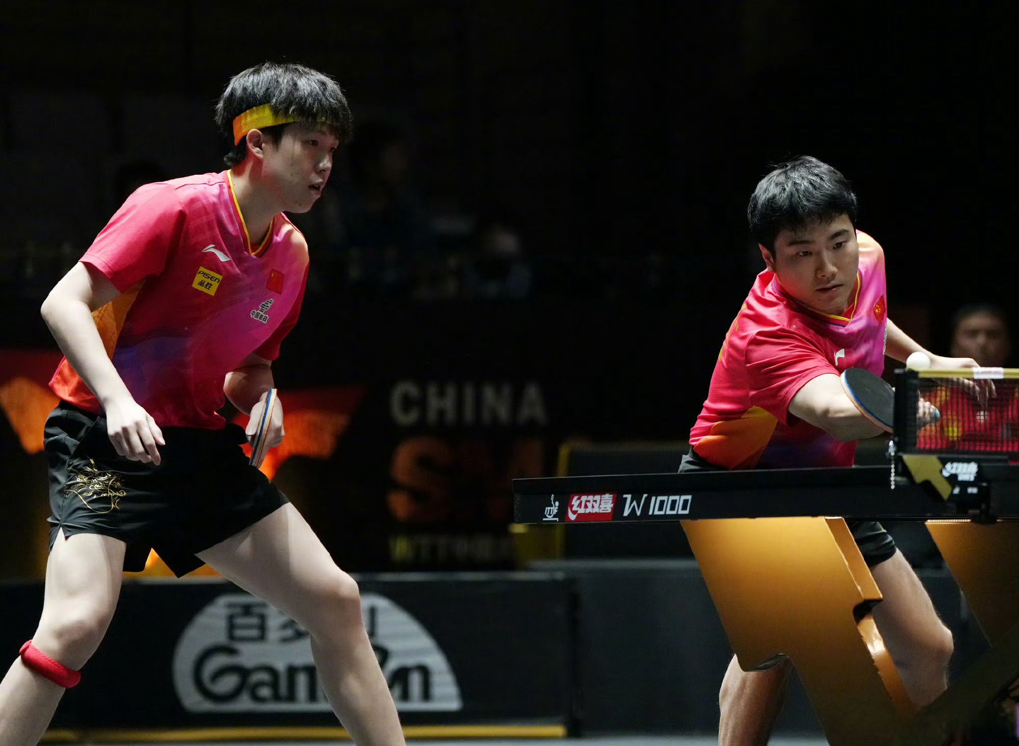 日本队鏖战中国队，梁靖崑状态火热