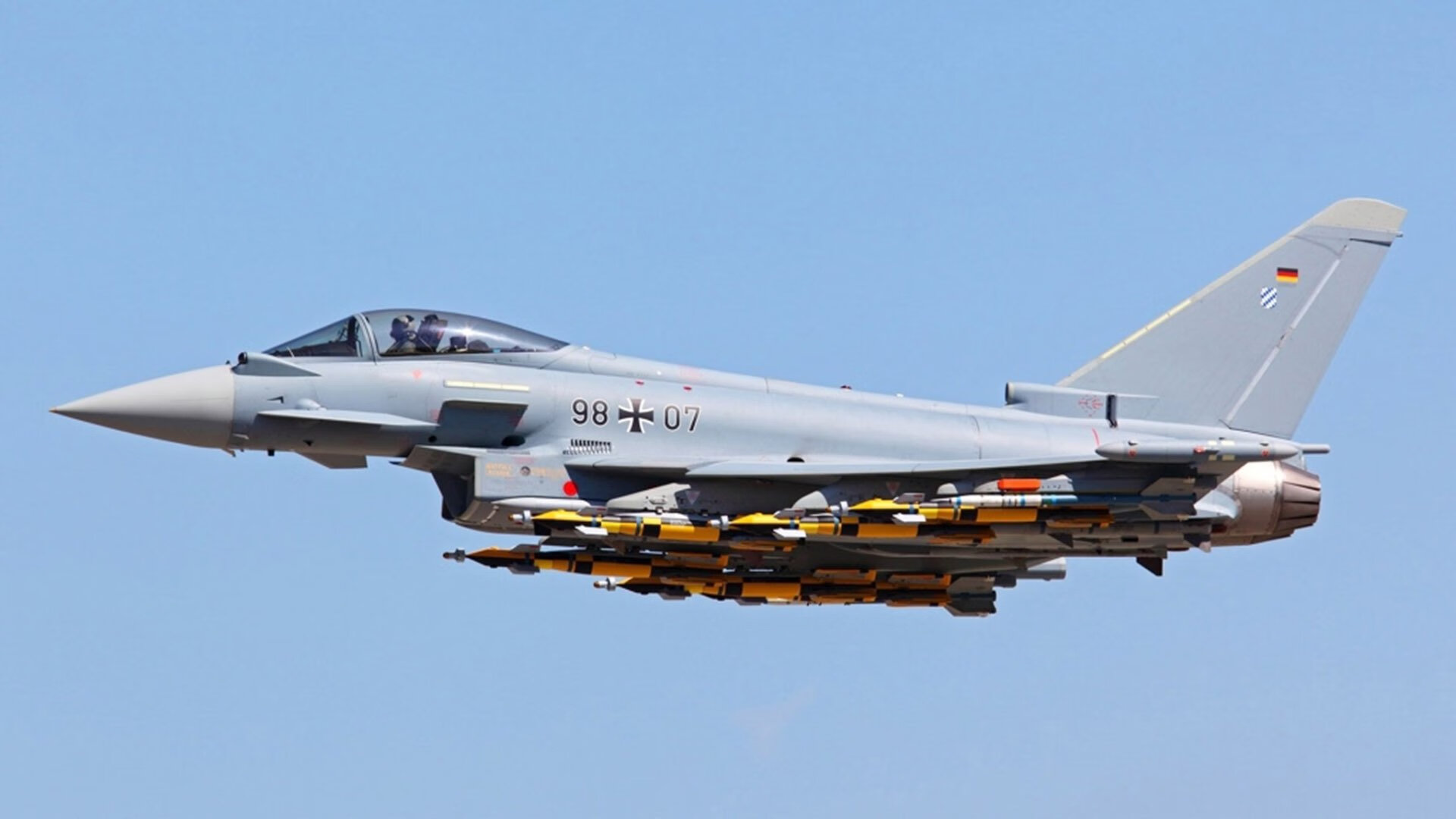 铁腕霍勒迪捍卫紫金荣耀，个人英雄主义与团队血脉的共振