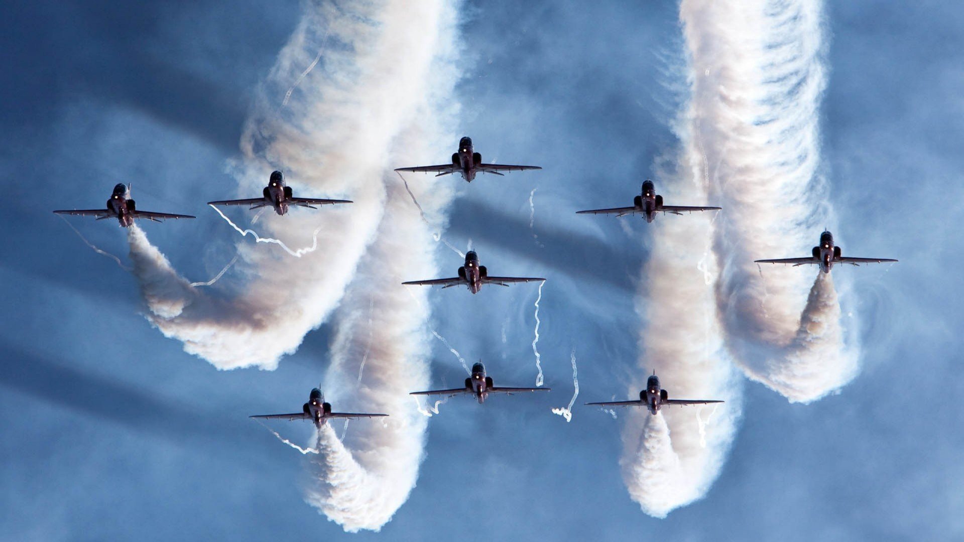 足球巨星在F1之夜,卡塞米罗的全场最佳如何改写争冠结局